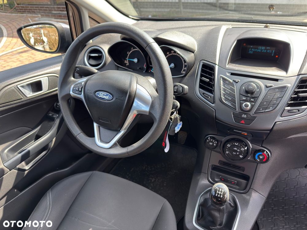 Ford Fiesta - 28