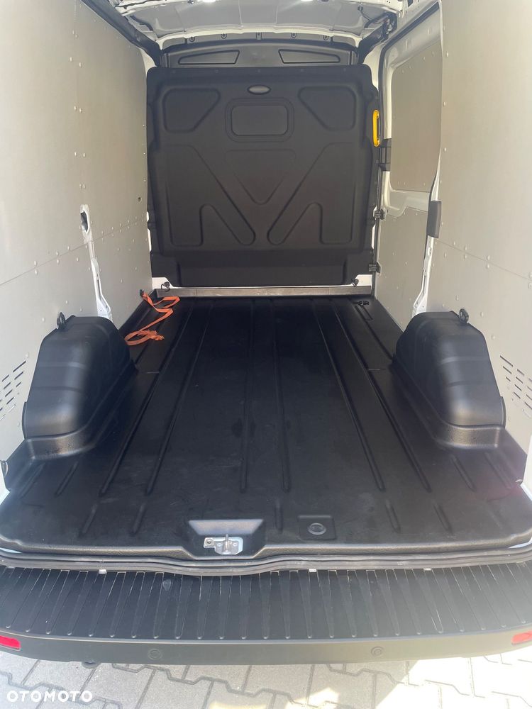 Ford Transit - 11