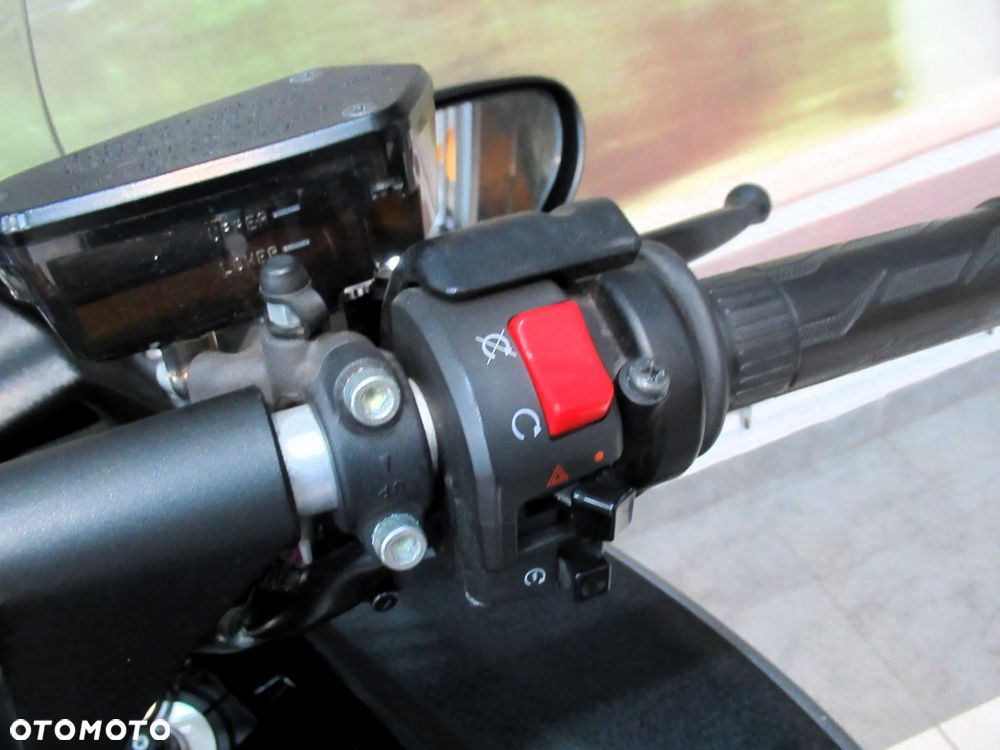Kawasaki GTR - 16