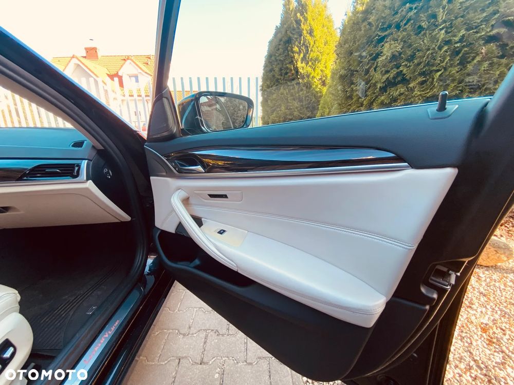 BMW Seria 5 540d xDrive Luxury Line - 21