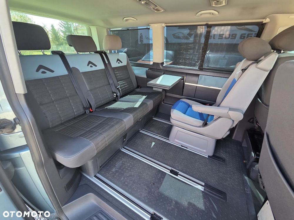 Volkswagen Multivan - 11