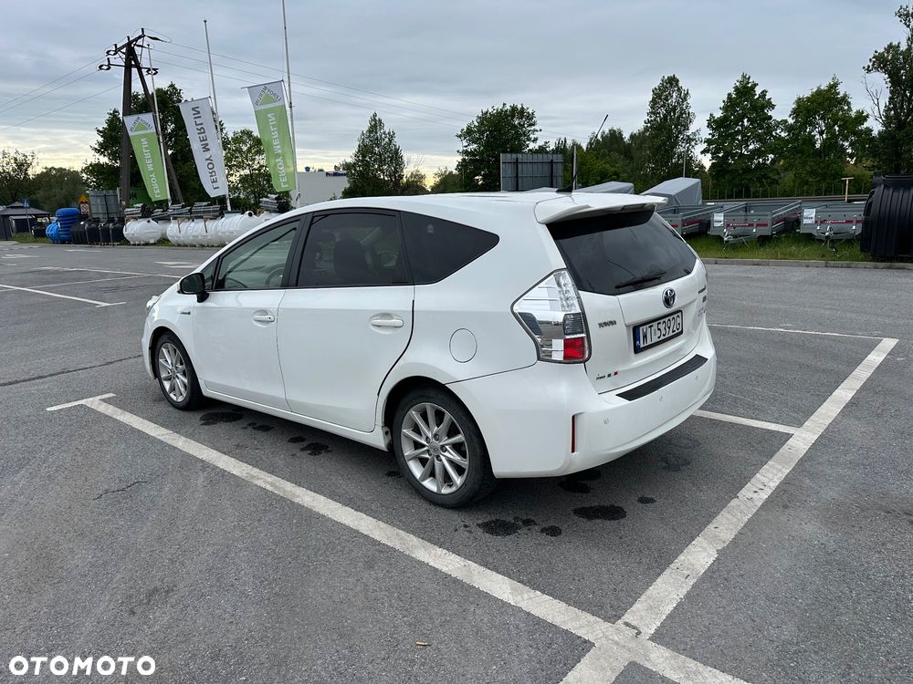 Toyota Prius+ (Hybrid) Life - 8