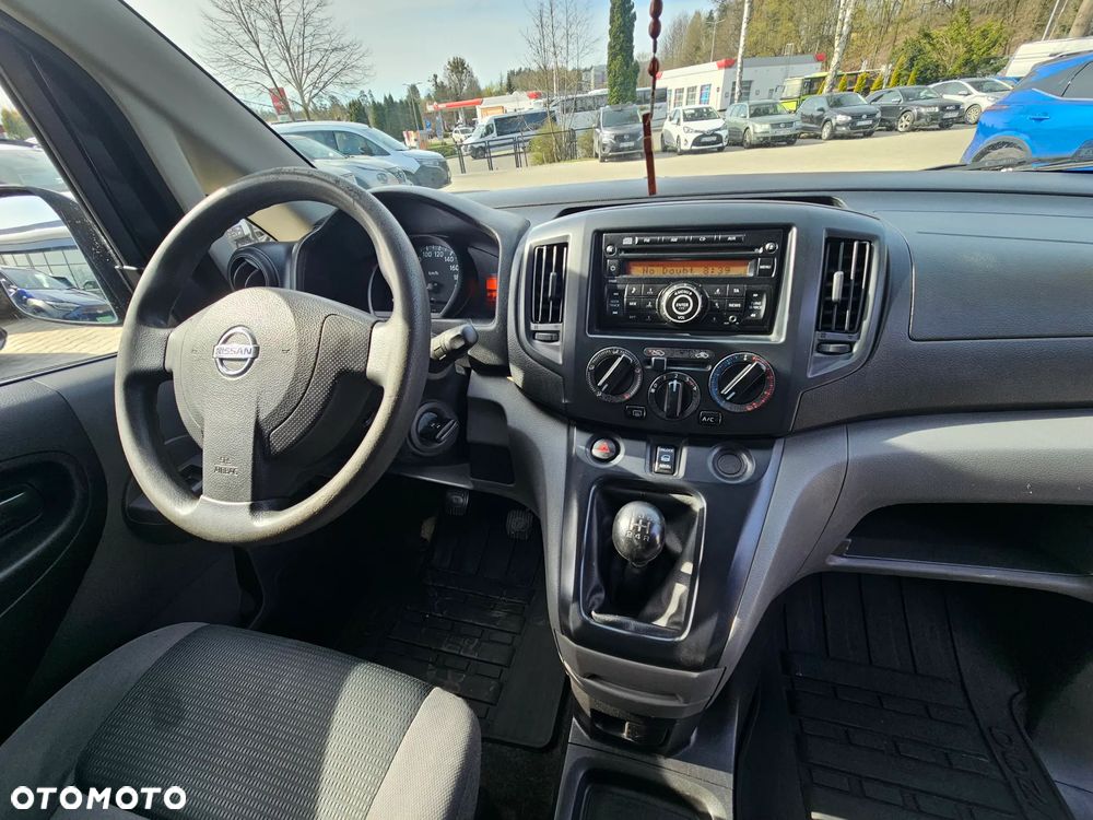 Nissan NV200 - 10