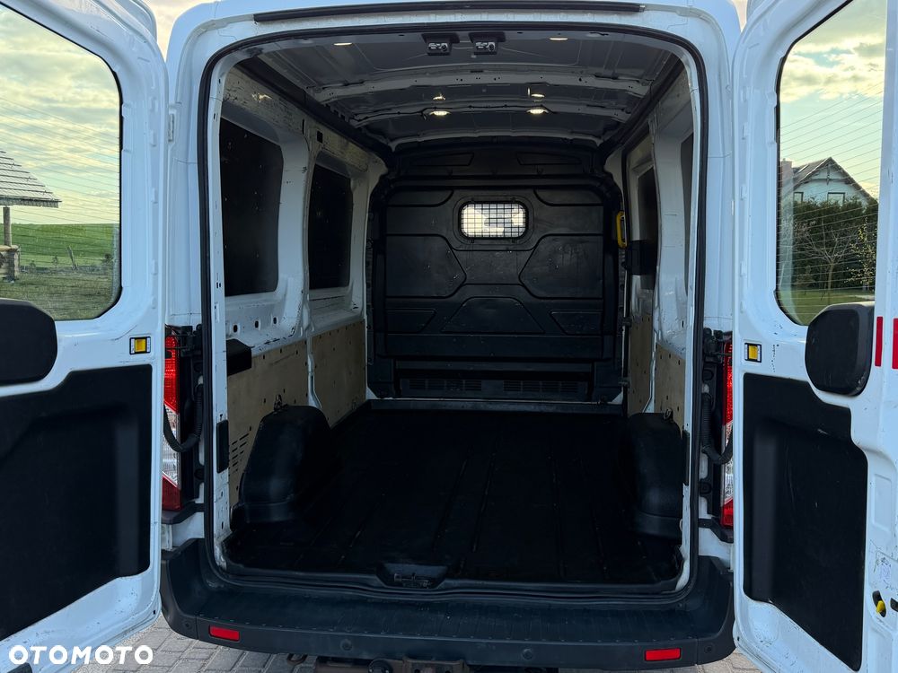 Ford Transit - 23