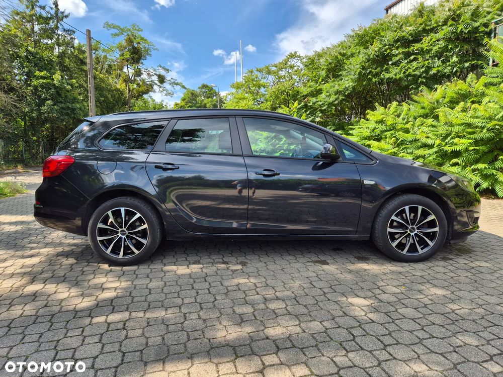 Opel Astra 1.6 CDTI Sport - 2
