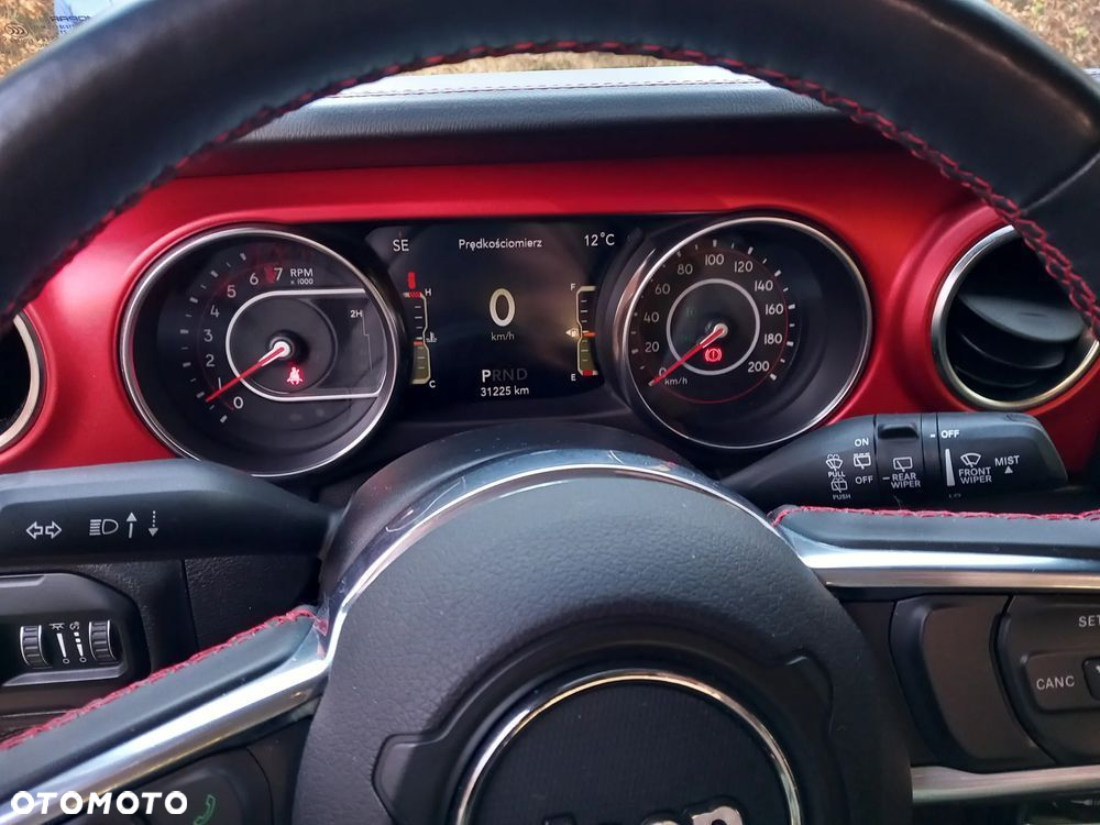 Jeep Wrangler - 10