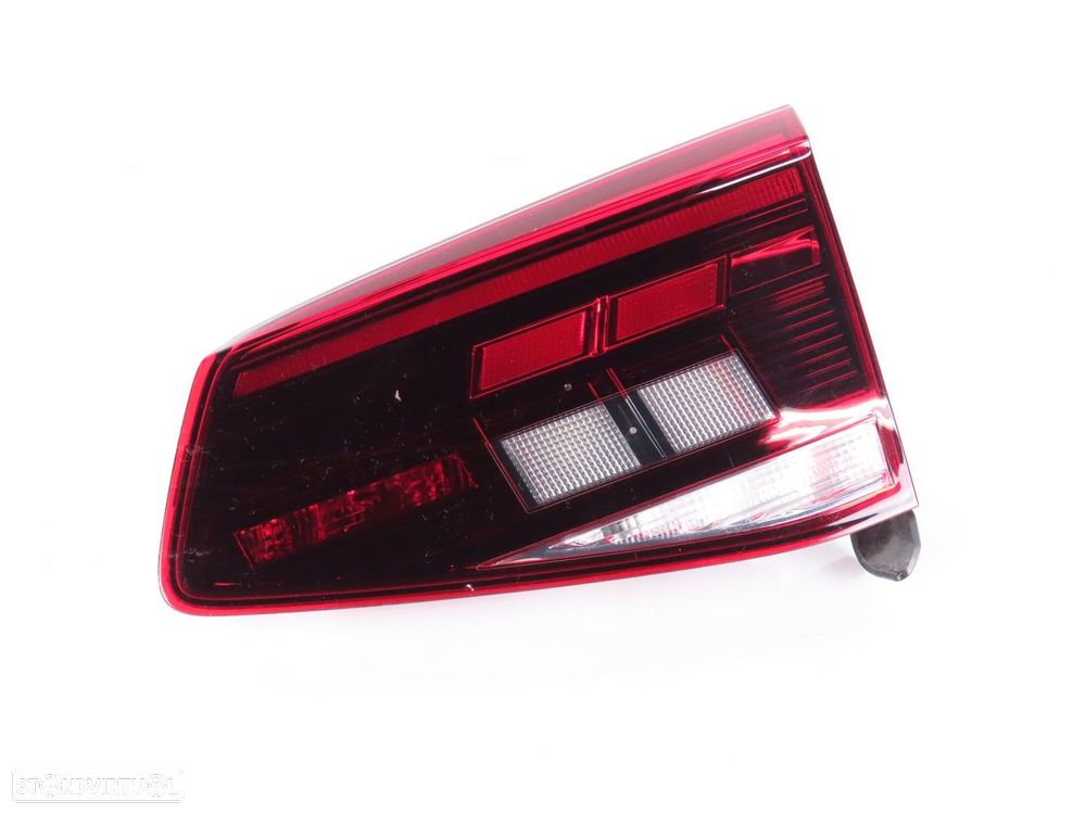 Farolim da mala LED Direito Usado / Original VW PASSAT Variant (3G5/CB5) 3G99450... - 1