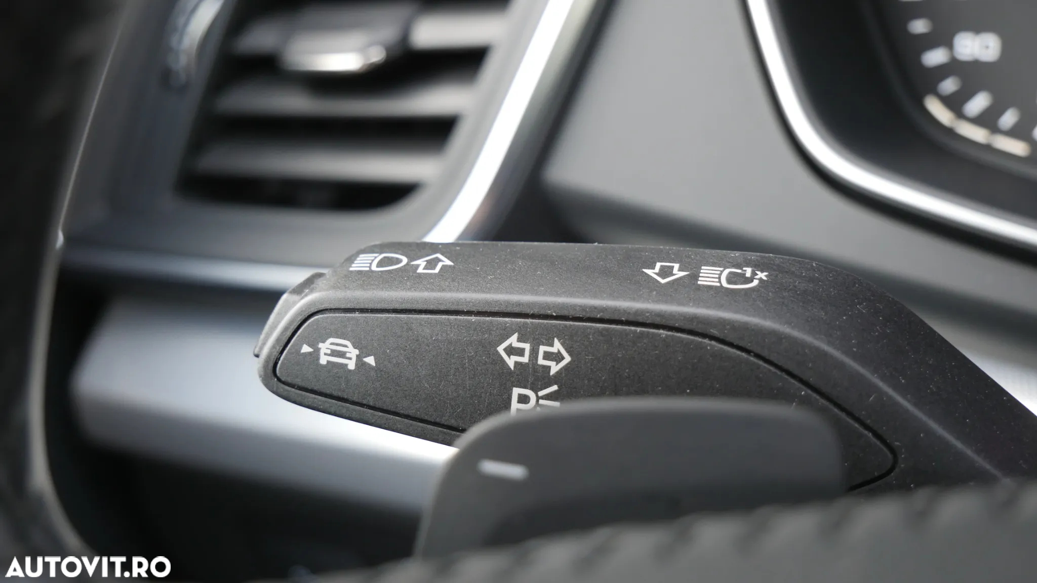 Audi Q5 2.0 40 TDI quattro S tronic Design - 26