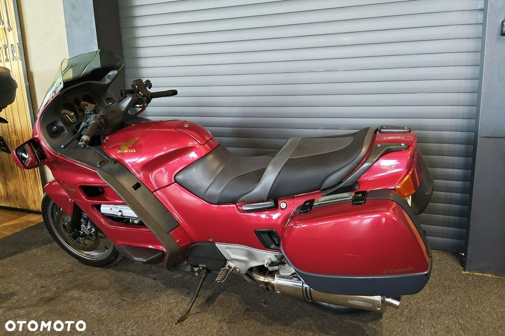 Honda ST - 8