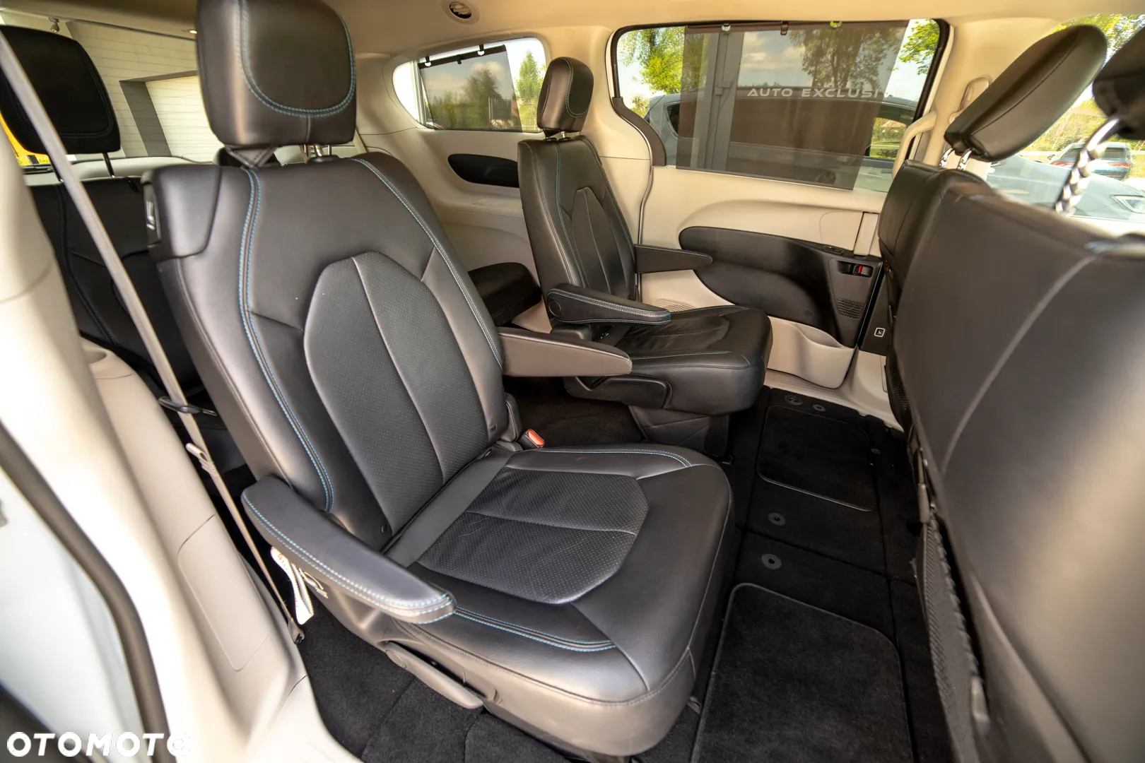 Chrysler Pacifica - 39