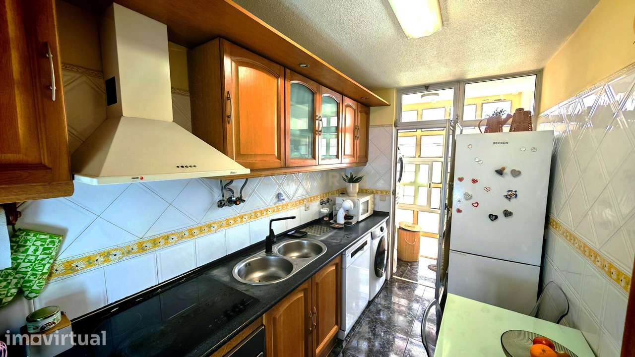 Excelente Apartamento T3 nas Torres da Bela Vista – Pronto a Habitar e - Grande imagem: 2/27