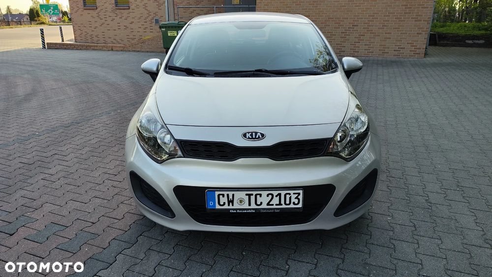 Kia Rio 1.4 Edition 7 - 14