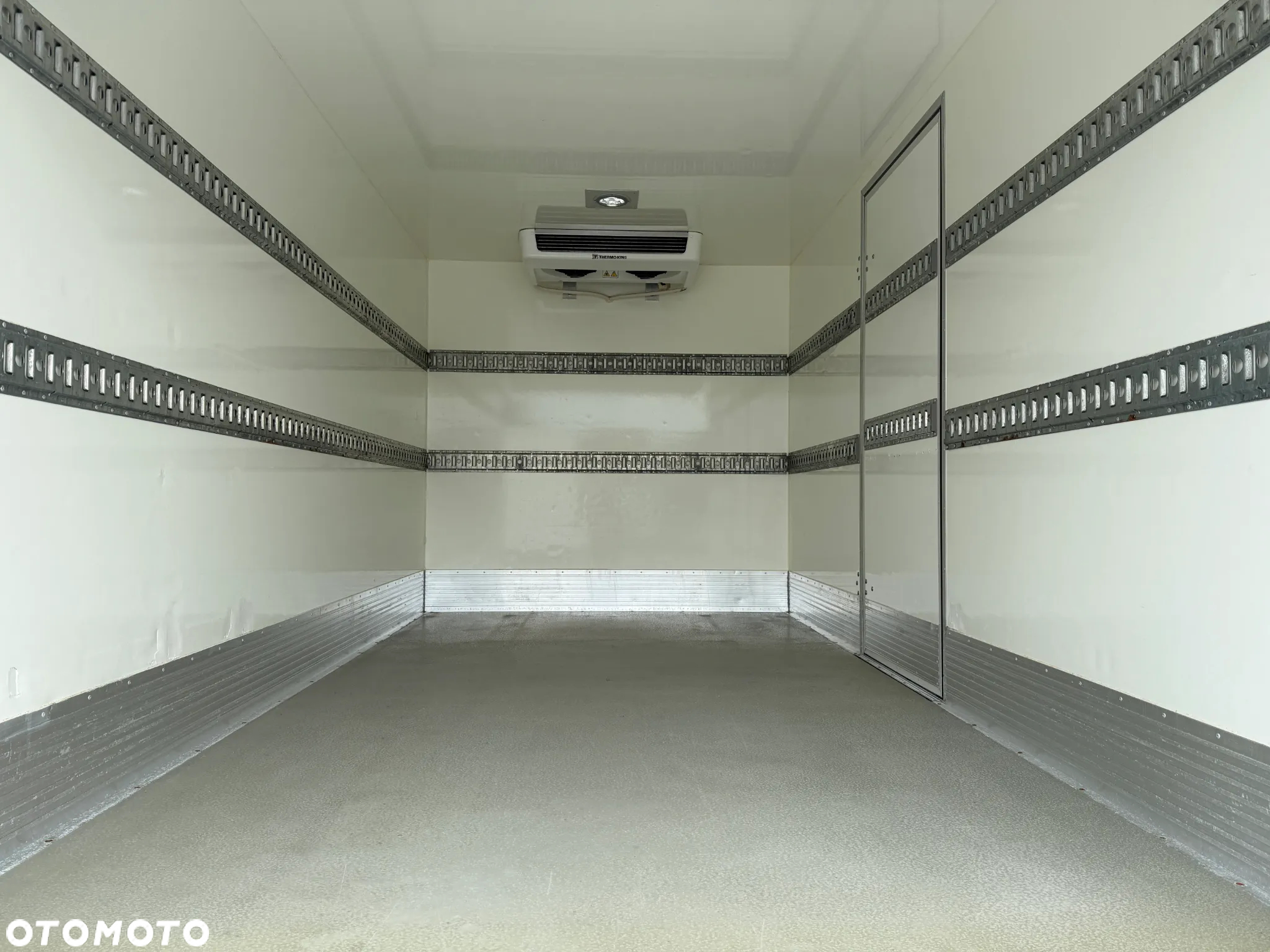 Iveco Daily 3,0 Chłodnia Mroźnia Winda - 10