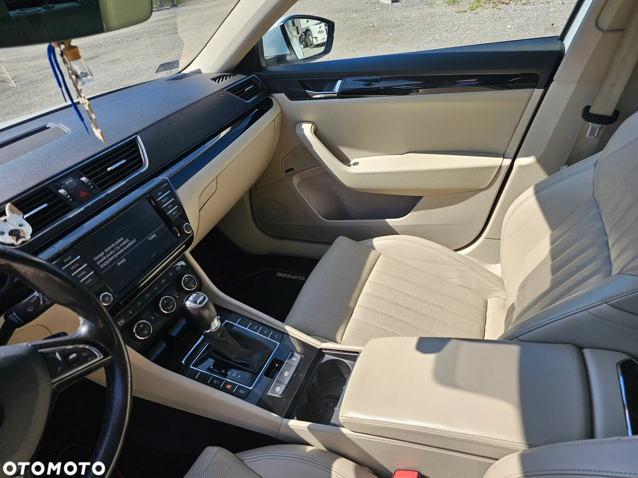 Skoda Superb 2.0 TDI L&K DSG - 12