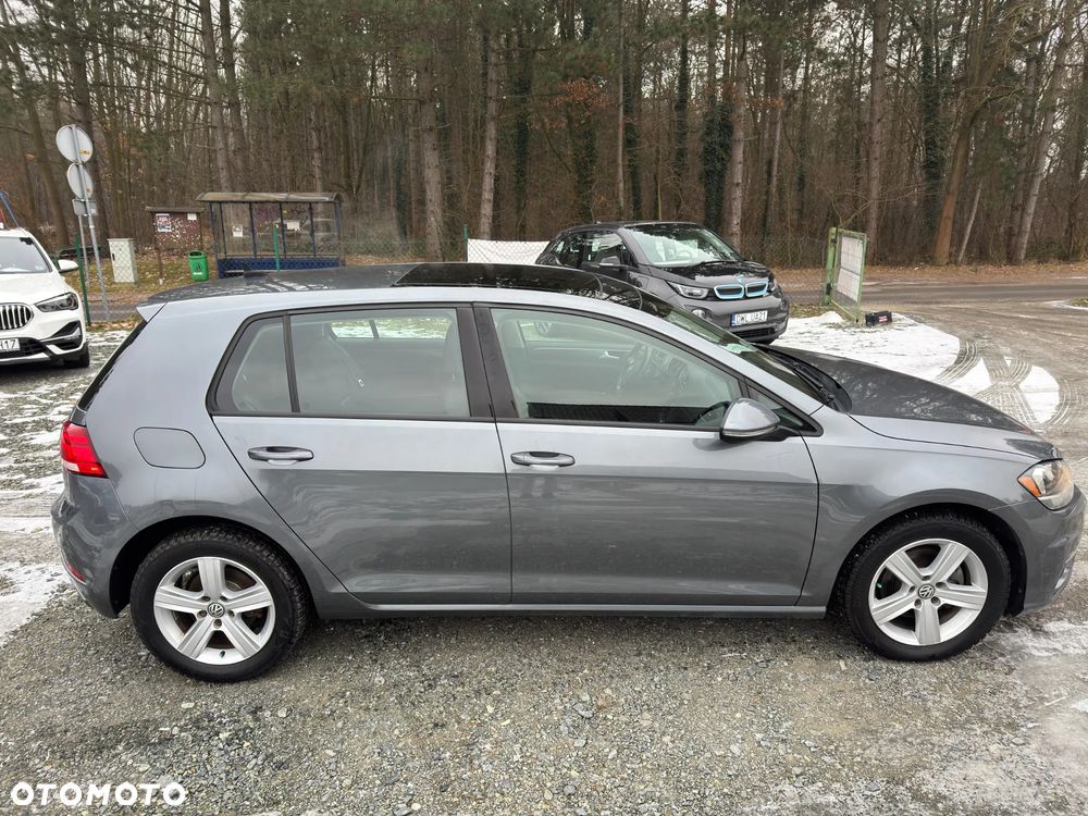 Volkswagen Golf - 12