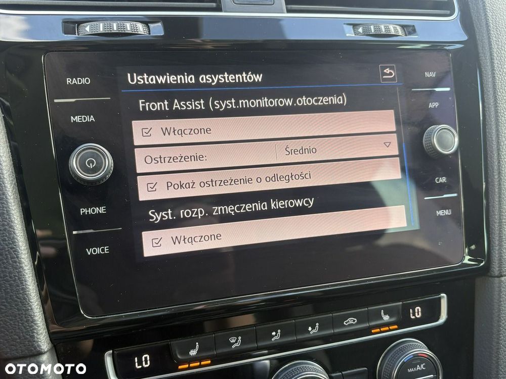 Volkswagen Golf 1.5 eTSI OPF DSG Style - 30