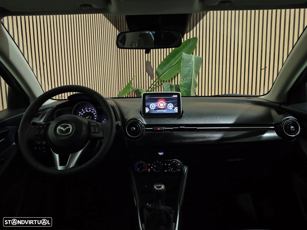 Mazda 2 1.5 Sky.Evolve Navi - 10