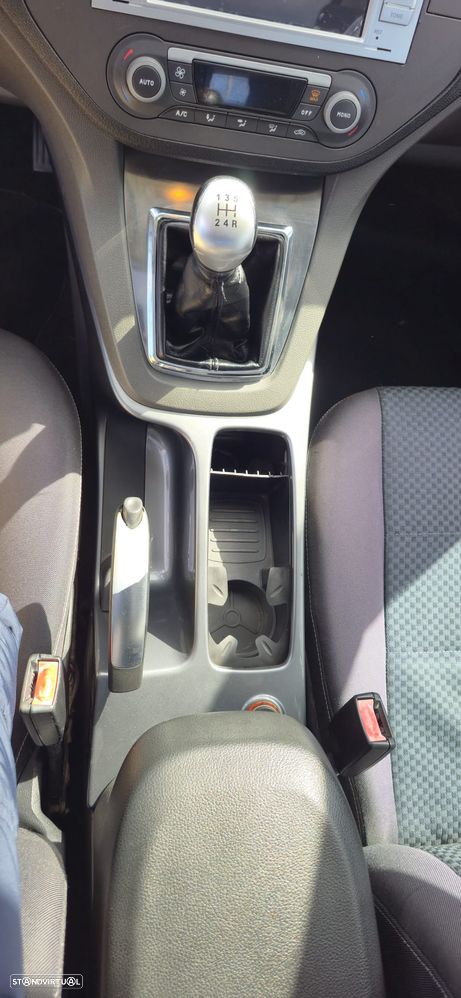 Ford C-Max 1.6 TDCi Titanium - 17