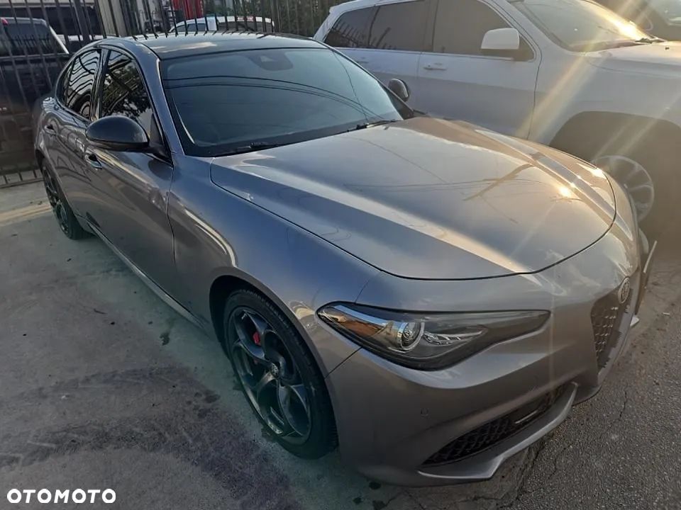 Alfa Romeo Giulia - 3