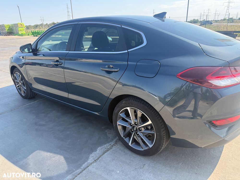Hyundai i30 1.5 T-GDI MHEV 160CP Exclusive - 11