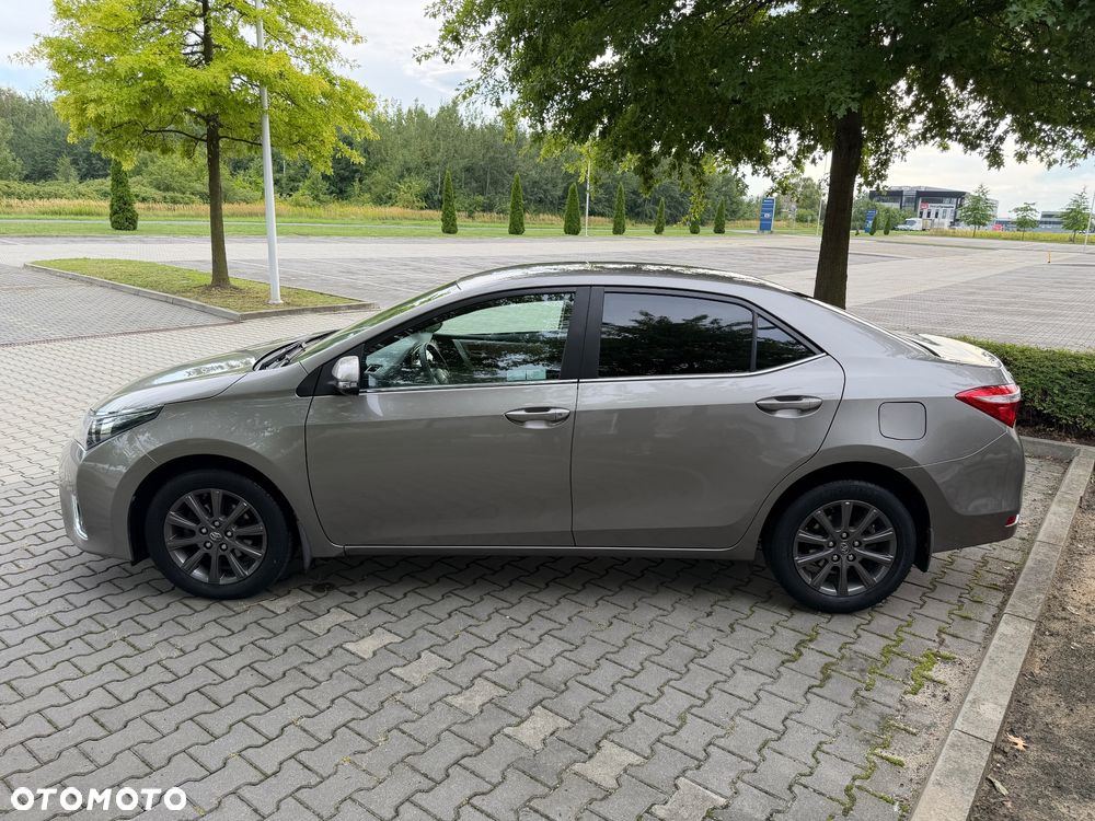 Toyota Corolla 1.6 Prestige EU6 - 5