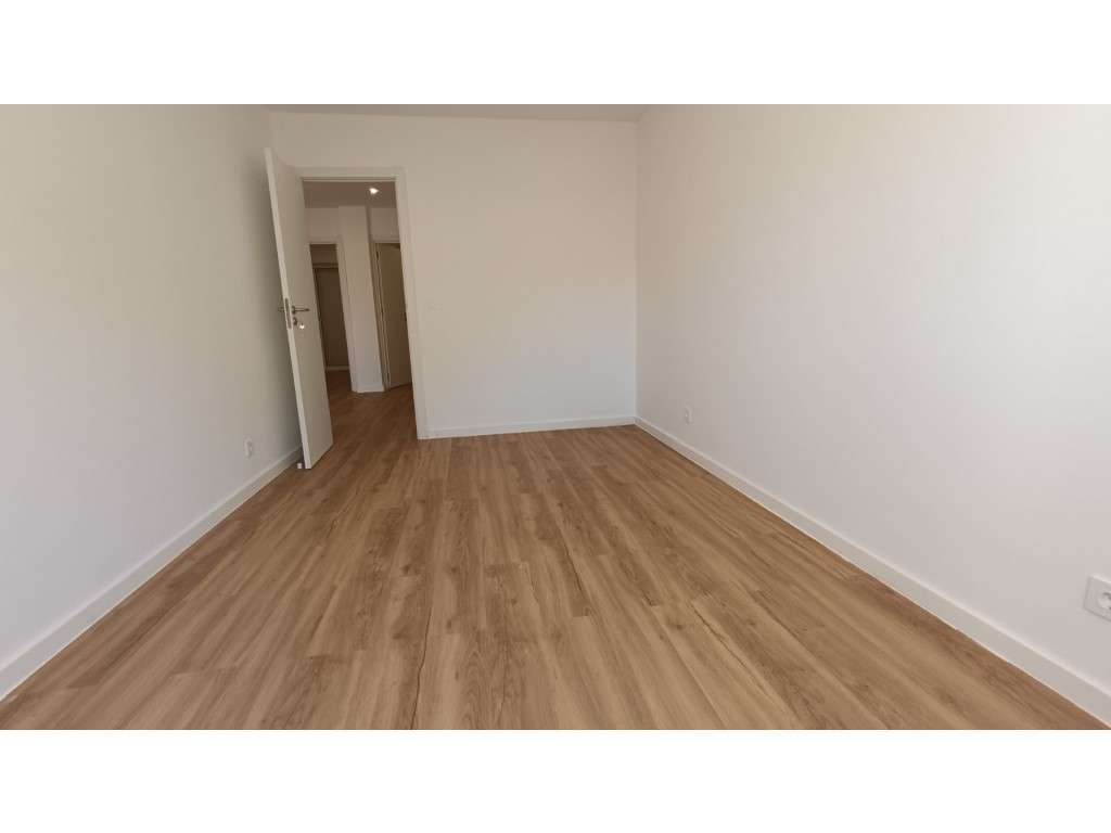 Apartamento T3 REMODELADO | Centro do Cacém - Grande imagem: 3/30