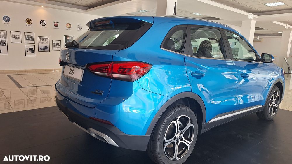 MG ZS HEV 1.5 GSI AT Excite - 2