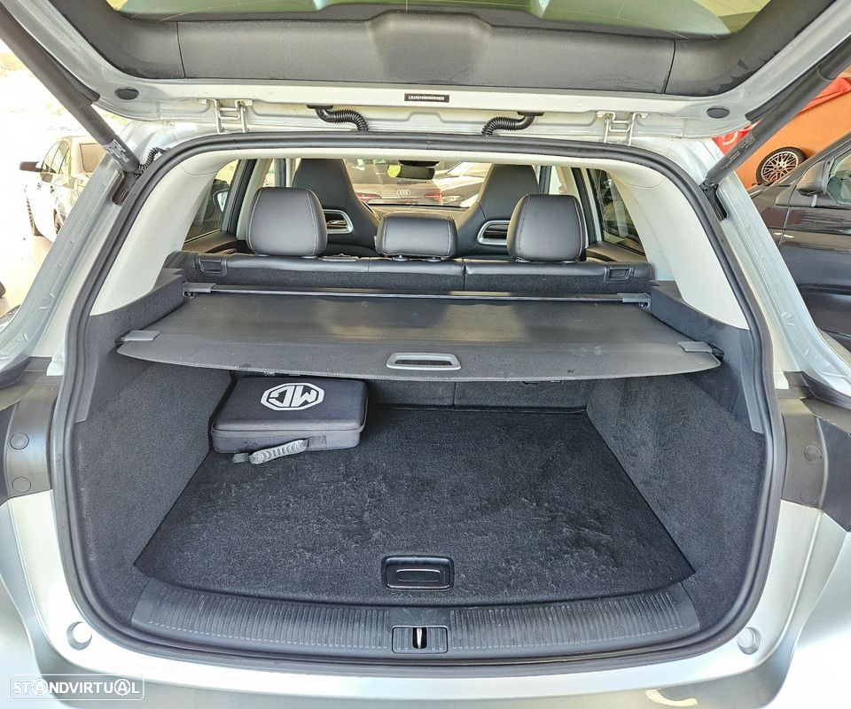 MG EHS 1.5 T-GDI Plug-in Hybrid Luxury - 43