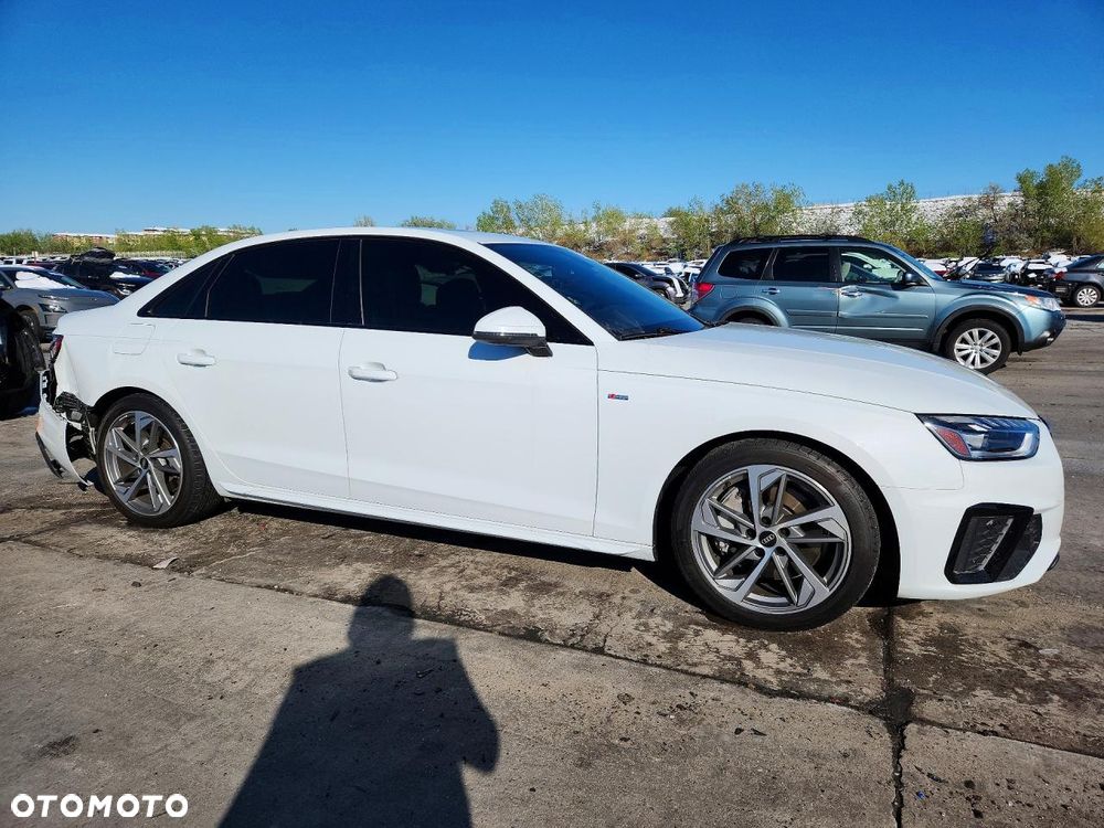 Audi A4 Avant 2.0 TFSI quattro S tronic - 4