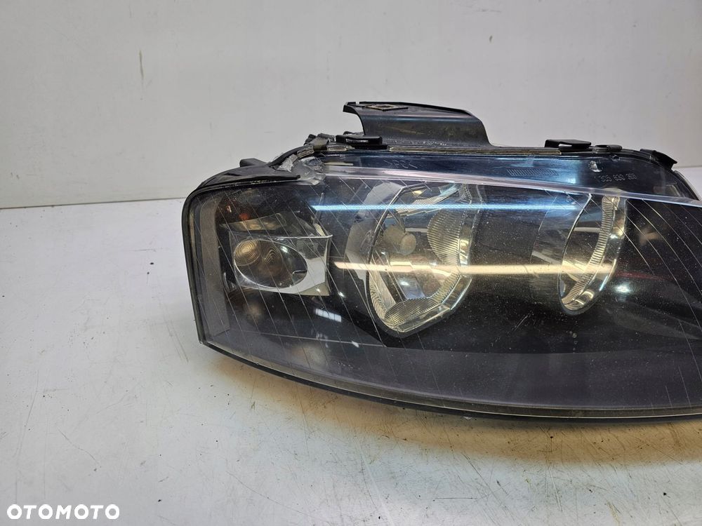 REFLEKTOR PRAWY AUDI A3 8P LIFT 8P0941004L UK - 2
