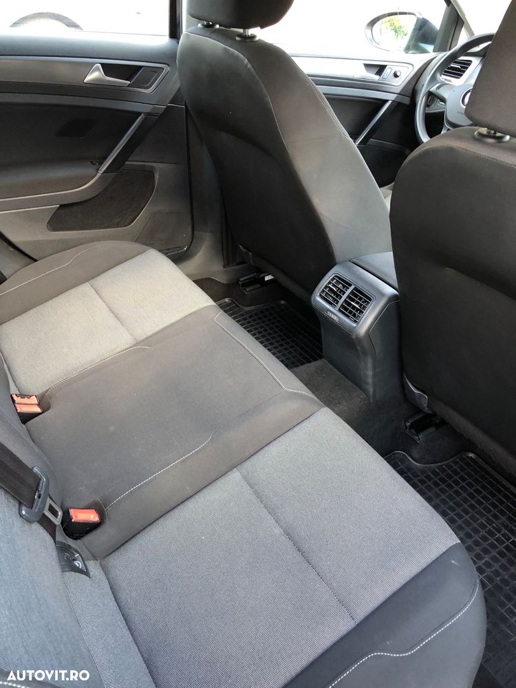 Volkswagen Golf 1.6 TDI DPF BMT Comfortline - 10