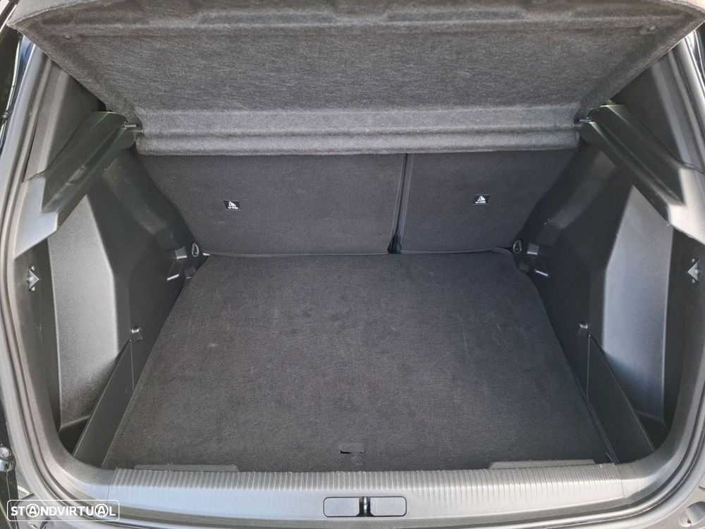 Peugeot 2008 1.2 PureTech Style - 21