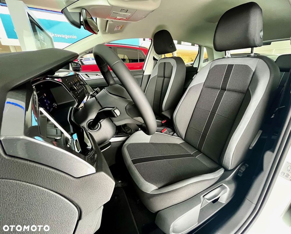 Volkswagen Polo - 8