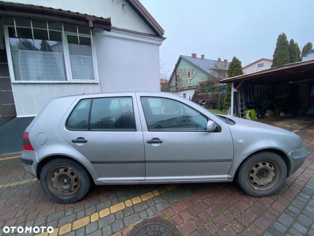 Volkswagen Golf 1.6 Basis - 8