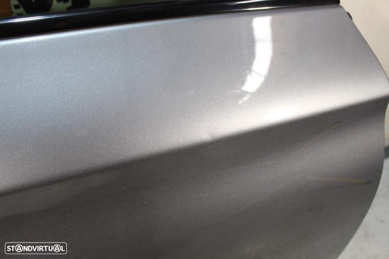 Porta Trás Direita Bmw 5 (F10)  41009628756 / Passageiro Pendura Serie - 6