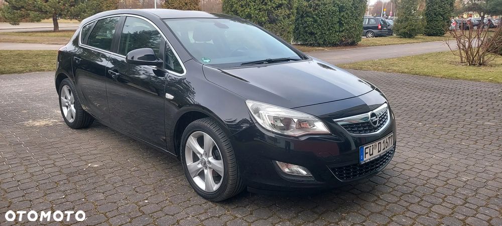 Opel Astra 1.6 Edition 111 Jahre - 2