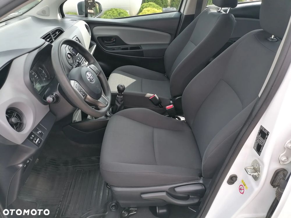 Toyota Yaris 1.5 Active - 11