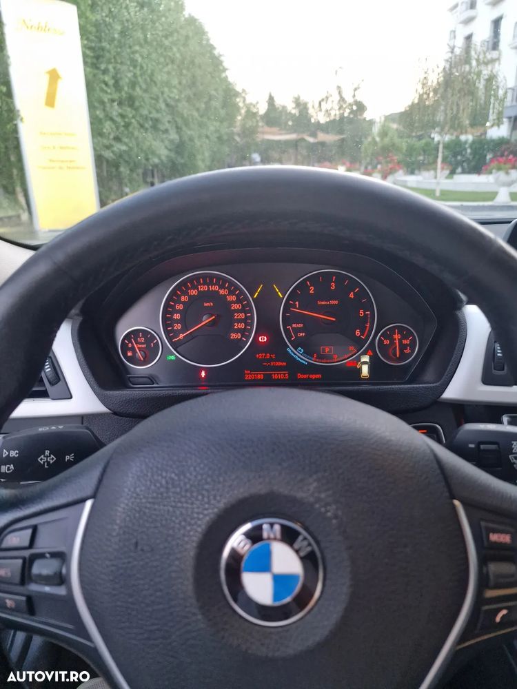 BMW Seria 3 320d Touring Aut. Advantage - 8