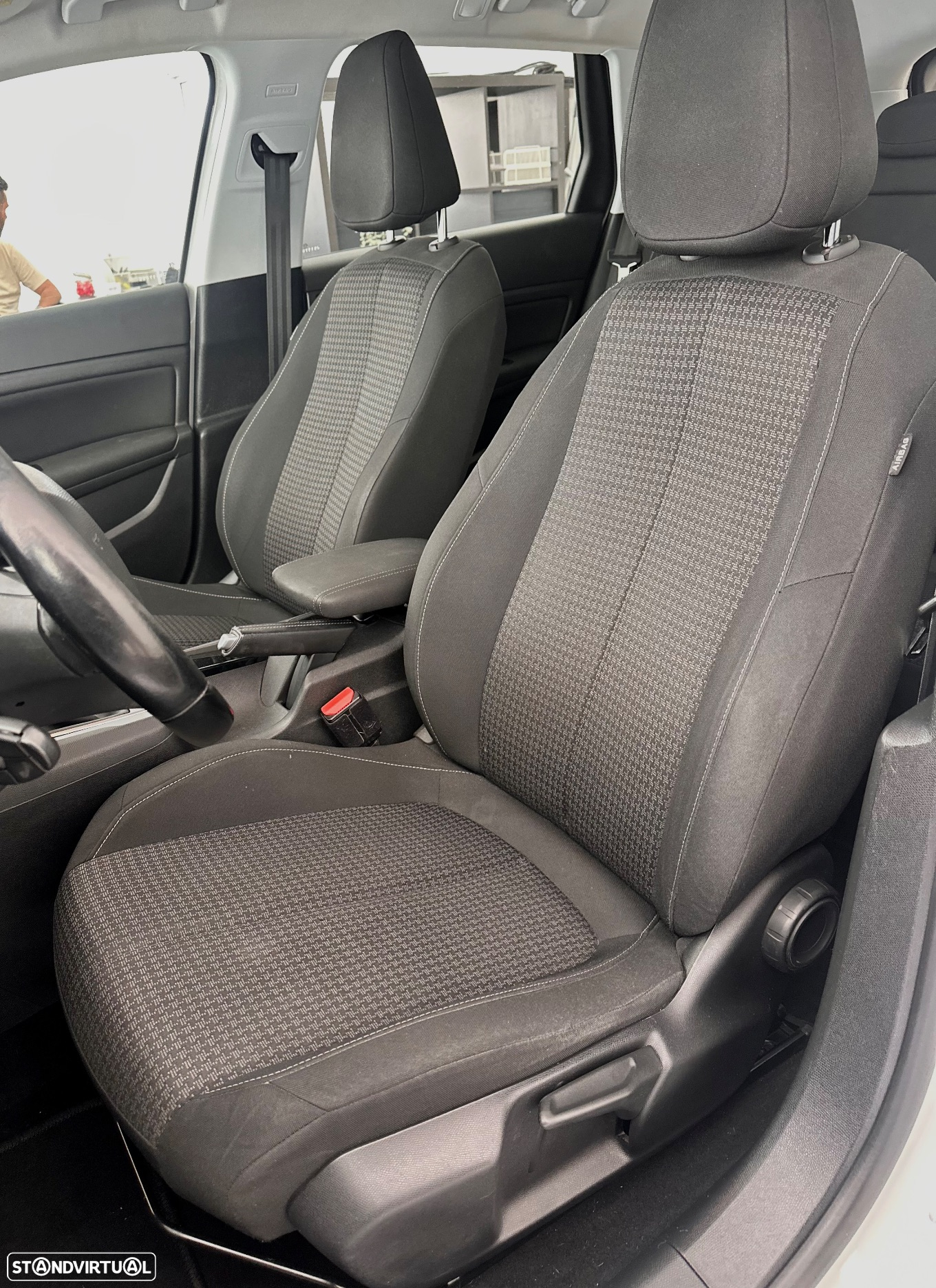 Peugeot 308 SW BlueHDi 120 EAT6 Stop & Start Allure - 11
