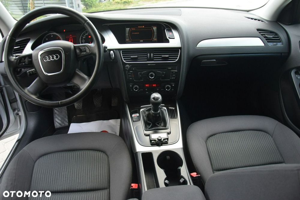 Audi A4 Avant 2.0 TDI DPF Attraction - 22
