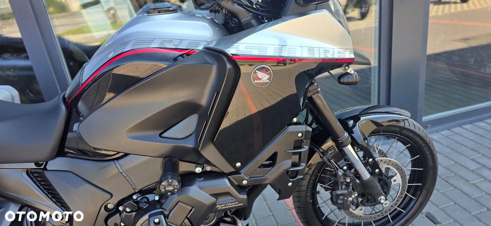 Honda VFR - 21