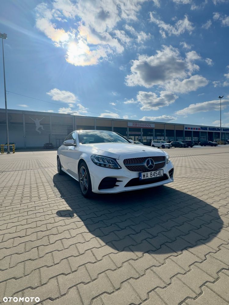 Mercedes-Benz Klasa C 300 4Matic 9G-TRONIC AMG Line - 8