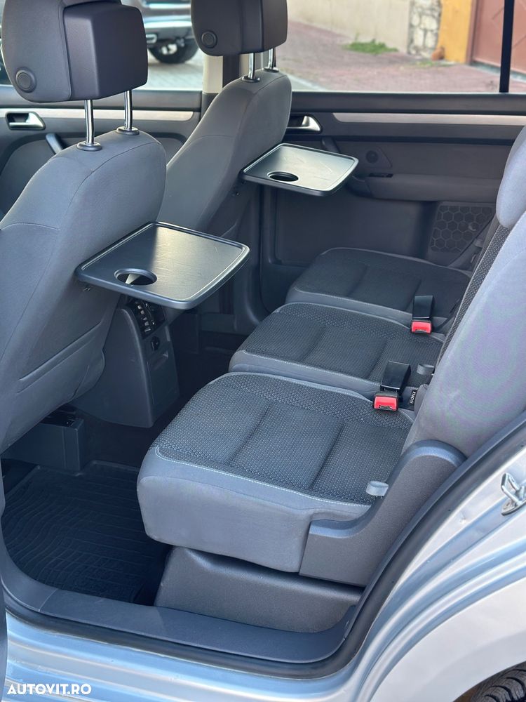 Volkswagen Touran 1.6 TDI DPF BlueMotion Technology Comfortline - 6