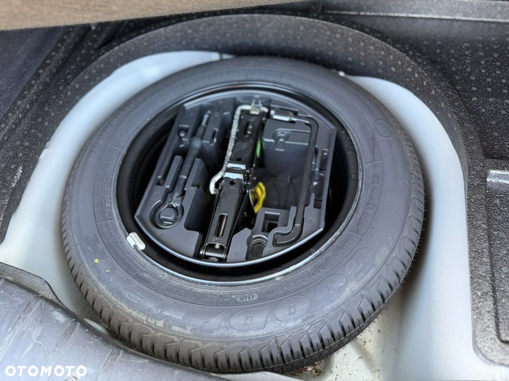 Peugeot 207 1.4 Trendy - 24