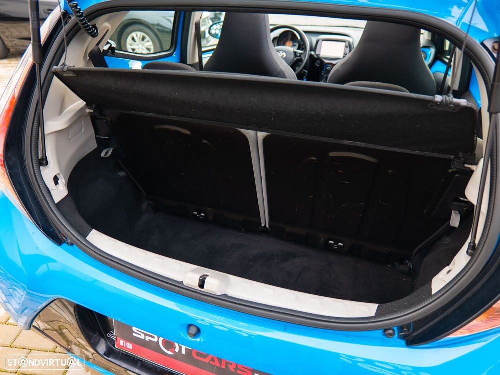 Toyota Aygo 1.0 X-Wave - 9