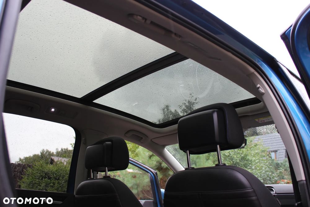 Volkswagen Touran 2.0 TDI BMT United - 25