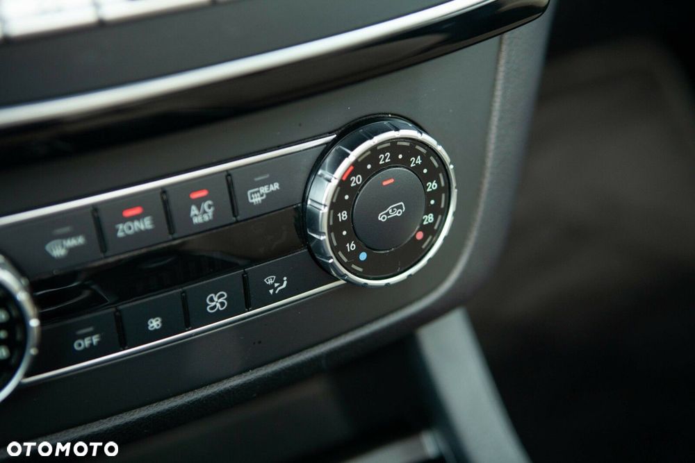 Mercedes-Benz GLE 350 d 4-Matic - 33