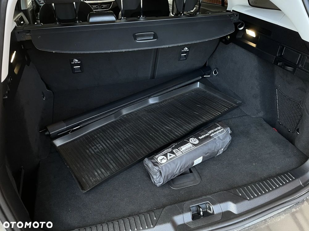 Ford Focus 1.5 EcoBlue Start-Stopp-System TITANIUM STYLE - 38