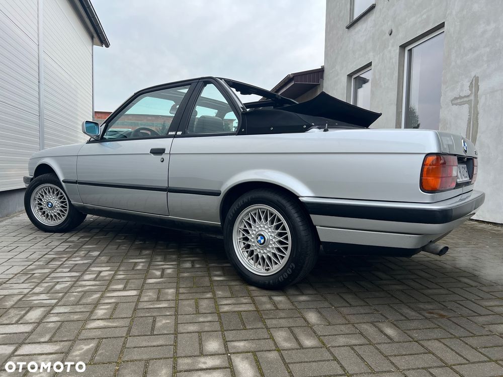 BMW Seria 3 316i - 32