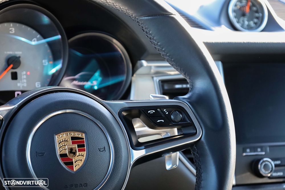Porsche Macan S - 17